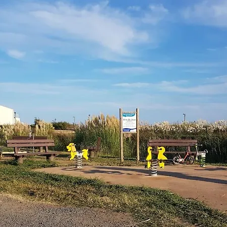 Heure Bleue: Beachfront Oasis With Pool And Panoramic Views * Agde